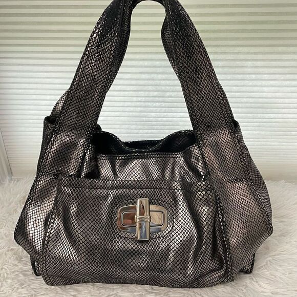 B. Makowsky Hobo Purse Womens‎ Metallic Chrome Coated Leather Shoulder Bag - Picture 1 of 11